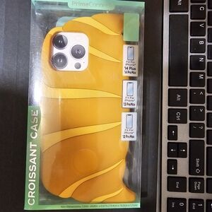 Yellow Croissant Case for iPhone 14 Plus/Pro Max
